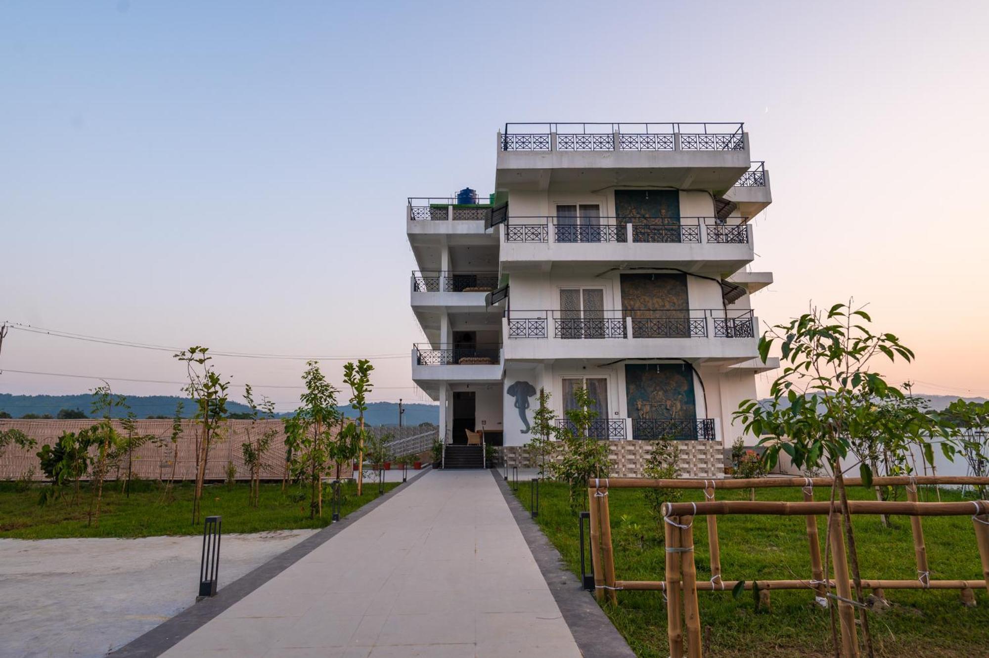 The Kaziranga Address Hotel Eksteriør billede